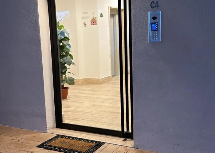 Petrocelli Apartment *